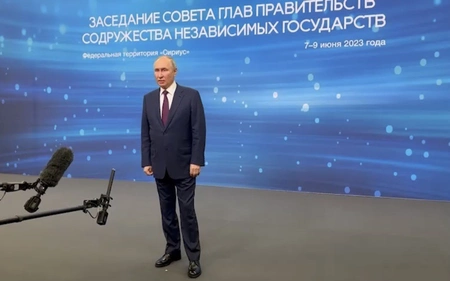 Владимир Путин выступил на заседании в Сочи 