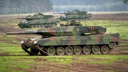 Киев просит у Германии новые танки Leopard 2
