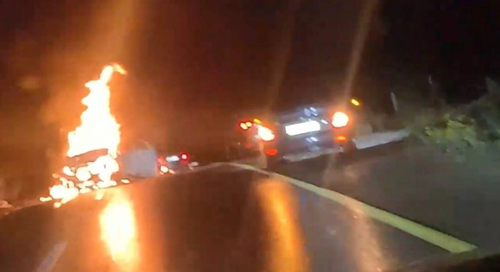 В Свердловской области 5 человек сгорели в автомобиле после аварии