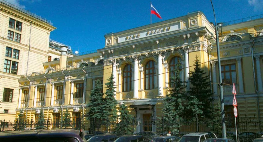 Банки России начнут инспектировать переводы населения на мошенничество