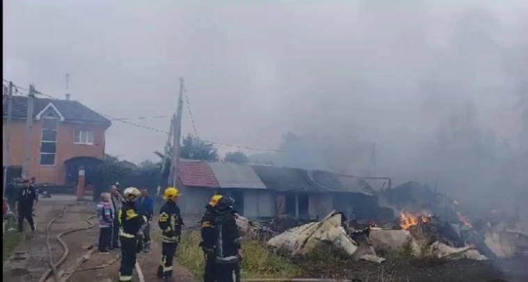 Пожар в Свердловской деревне разрушил множество домов