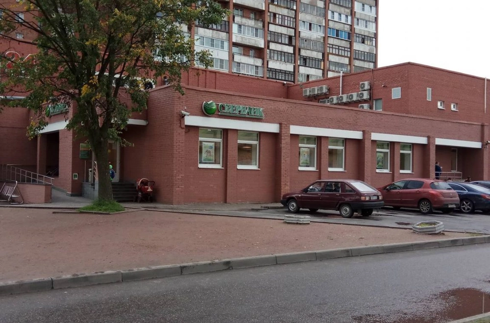 Мужчина попытался ограбить Питерское отделение Сбербанка