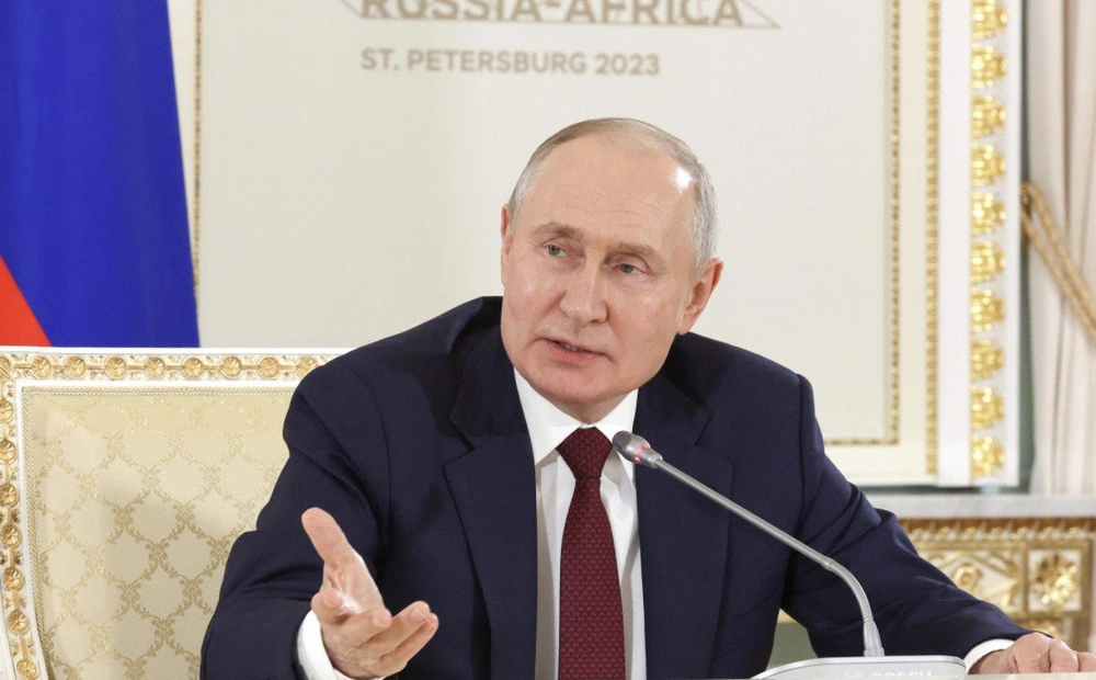 Владимир Путин провел пресс-конференцию по итогам саммита «Россия — Африка»