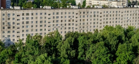 В Москве голая девушка выпала из окна 9 этажа