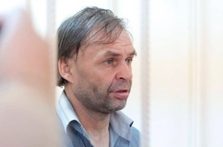 Мать челябинского маньяка отпустили под домашний арест