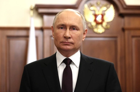 Владимир Путин выступил с обращением в День Государственного флага