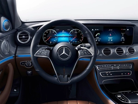 Mercedes-Benz отключил дилерские центры России от программного обеспечения