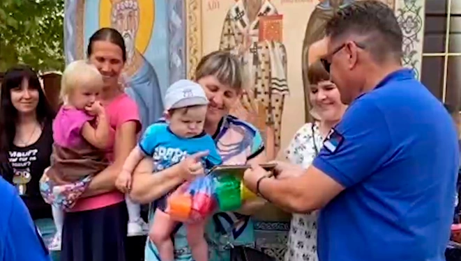 В Запорожье многодетные семьи получили гуманитарную помощь