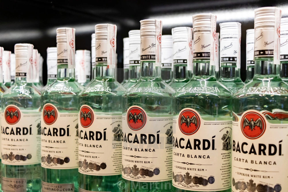 Украина обвинила Bacardi в поддержке России