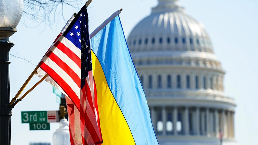 США продлили социальную защиту для граждан Украины