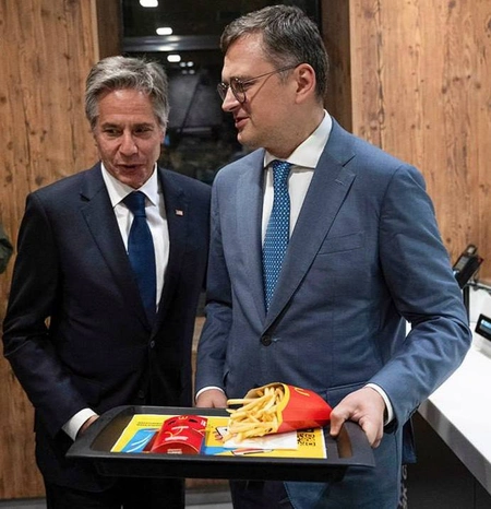 Встреча министра иностранных дел Украины с секретарём США прошла в McDonald’s