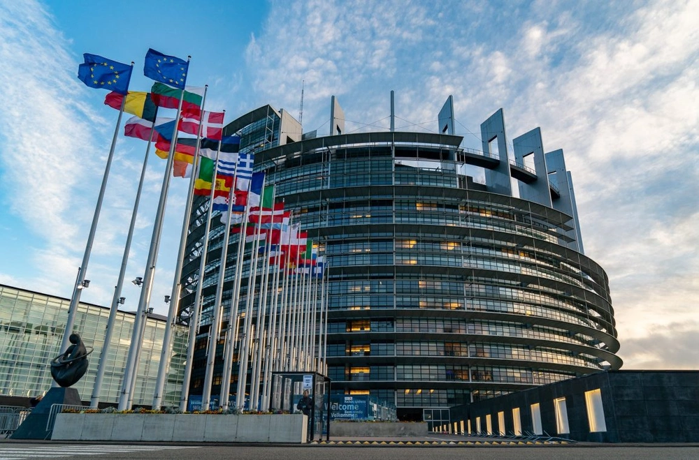 Европарламент просит Совет ЕС ввести санкции против Азербайджана