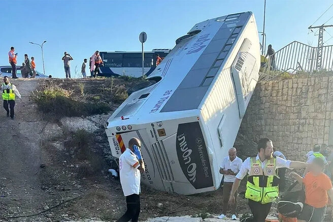 В Израиле случилась авария с автобусом с детьми