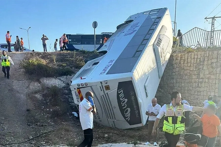 В Израиле случилась авария с автобусом с детьми
