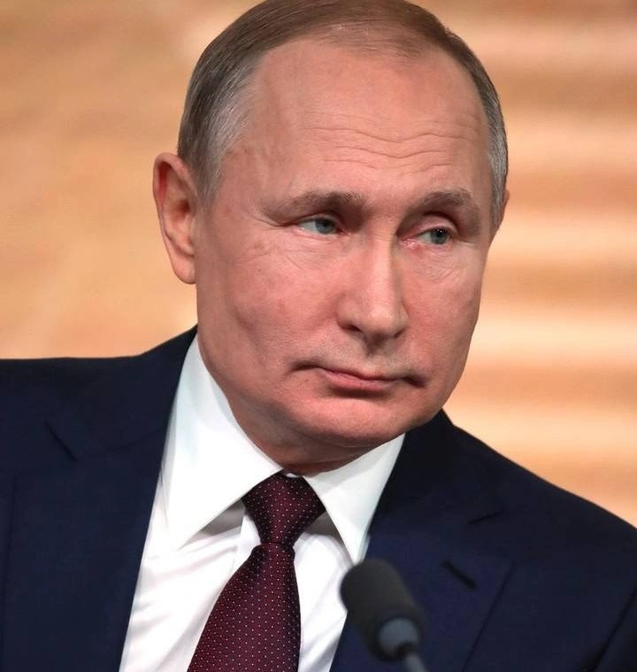 Касым-Жомарт Токаев поздравил Владимира Путина с праздником