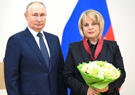 Путин вручил орден II степени главе ЦИК