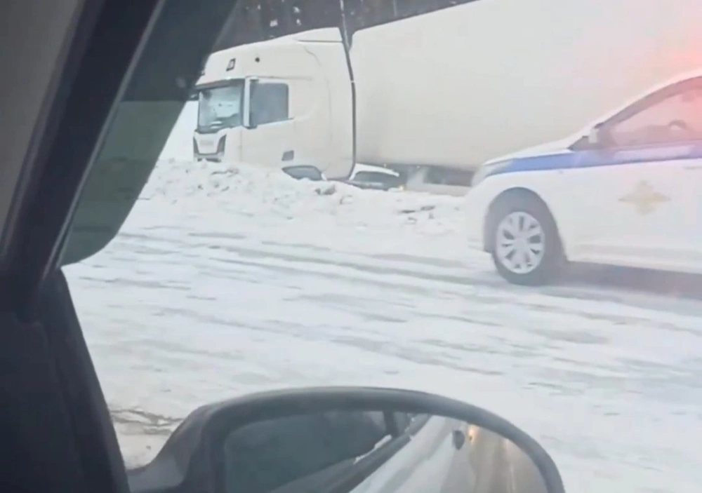 Автобус с костромскими учителями попал в ДТП