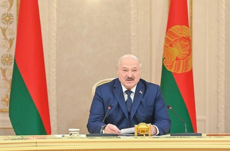 Александр Лукашенко высказался об уходе иностранных компаний из Белоруссии и России