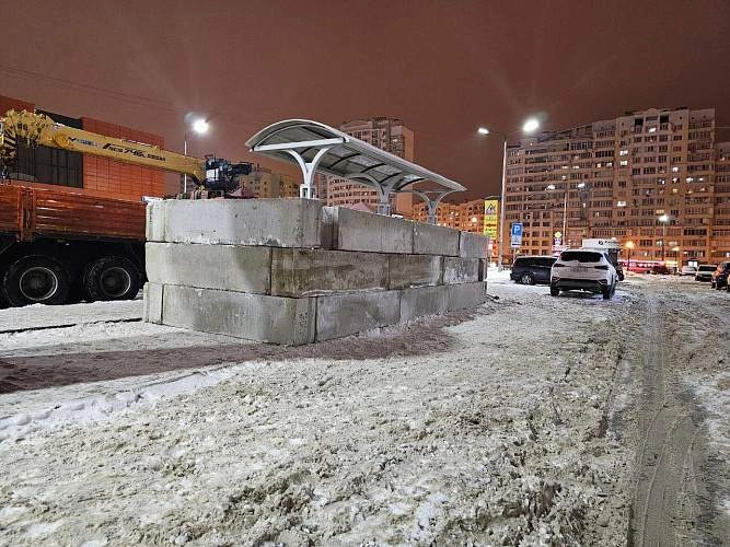 В Белгороде устанавливают укрытия для защиты от обстрелов