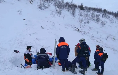 Два туриста погибли в Мурманской области в результате попадания под лавину