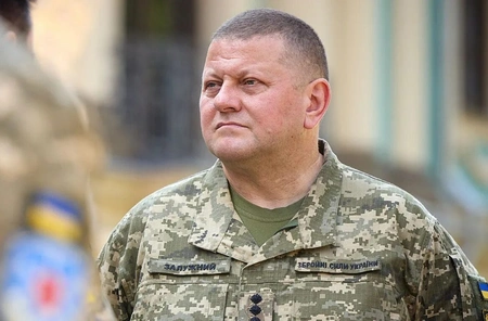 Зеленский собирается уволить Залужного с должности главкома ВСУ