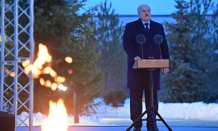 Александр Лукашенко посетил концерт в честь 80-летия снятия блокады Ленинграда