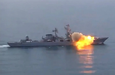 США атаковали беспилотные корабли в Красном море