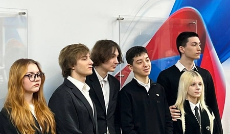 В Госдуме наградили подростков, проявивших героизм в «Крокусе»