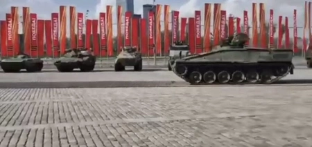 Выставка трофейной техники на Поклонной горе вызвала недовольство генсека НАТО