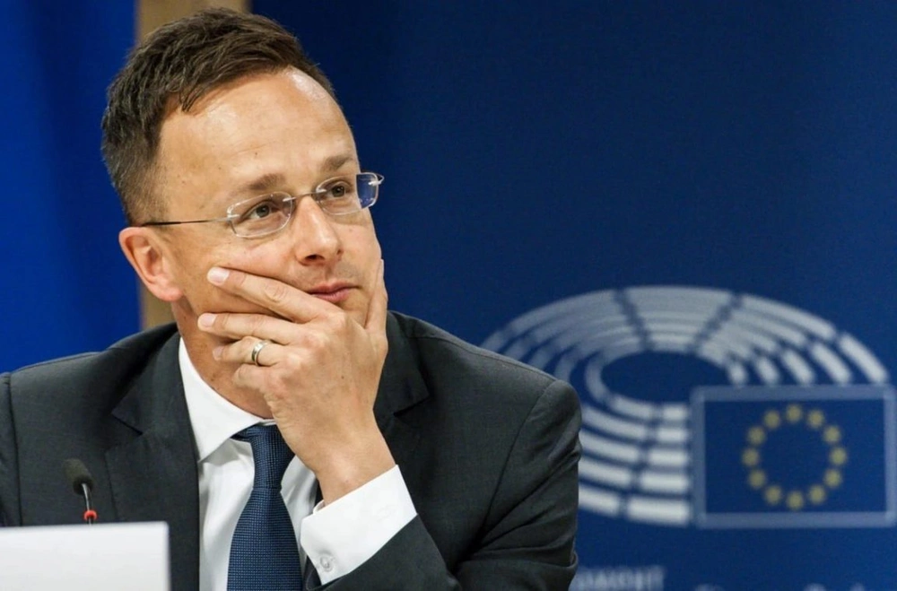 Глава МИД Венгрии призвал начать мирные переговоры
