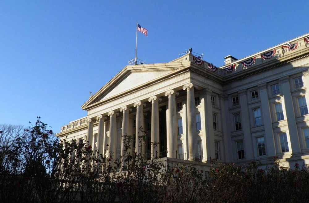 США ввели санкции против 12 россиян