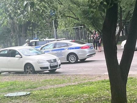 В Москве мужчина обстрелял автобус из окна многоэтажки, два человека пострадали