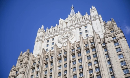 МИД РФ рекомендовал россиянам проверять документы перед выездом за рубеж