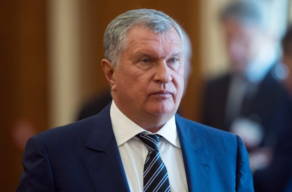 Глава «Роснефти» выступил с заявлениями на полях ПМЭФ