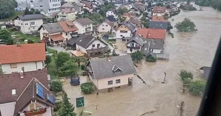 Число погибших в результате шторма в Европе возросло до восьми