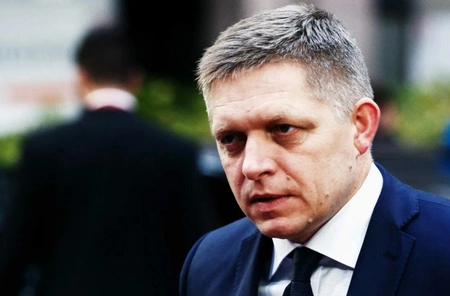 Фицо заявил, что Запад хочет продолжения конфликта на Украине