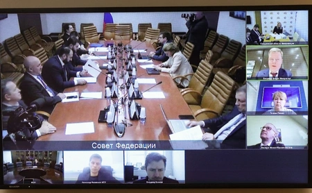 Роботизация, «Цифровые атташе» и критическая информационная инфраструктура: в Совете Федерации прошел круглый стол, посвященный цифровым технологиям в промышленности
