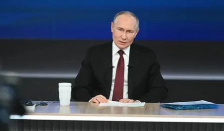 Владимир Путин не стал поздравлять с Новым годом лидеров недружественных стран