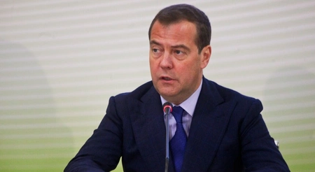 Дмитрий Медведев: Зеленского презирает весь российский народ