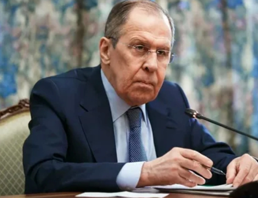 Главы МИД РФ и Мадагаскара подписали заявление о неразмещении первыми оружия в космосе
