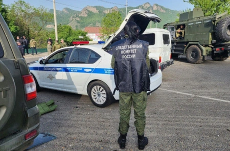 В Нальчике двое мужчин напали с ножами на сотрудников ДПС 