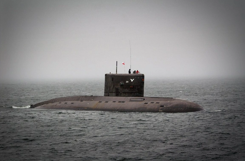 Единственная подводная лодка Польши вышла из строя во время перехода на военно-морской парад