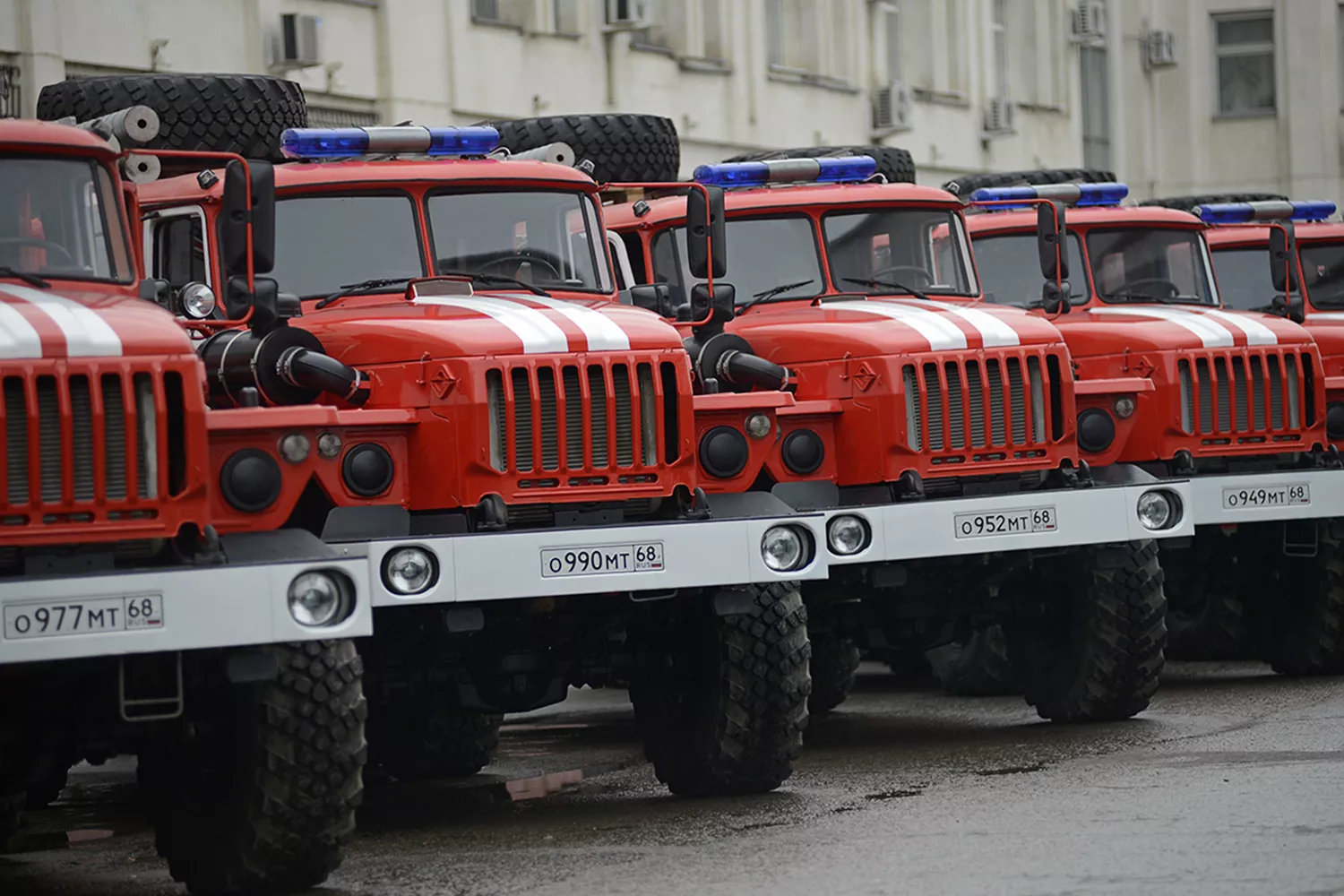 Тамбовские огнеборцы получили новые пожарные машины